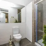 N1 Center Romance Exterior Maintenance To Be Completed By Mid-march Apartmán