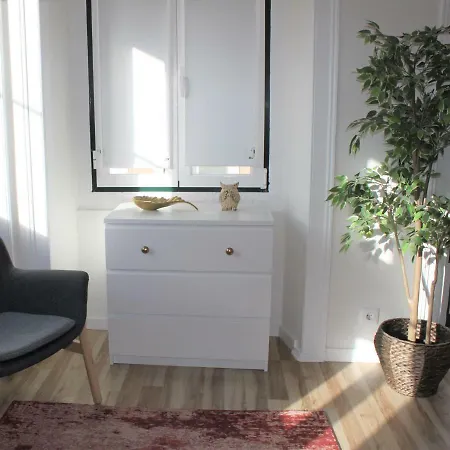 Sweet Apartment *